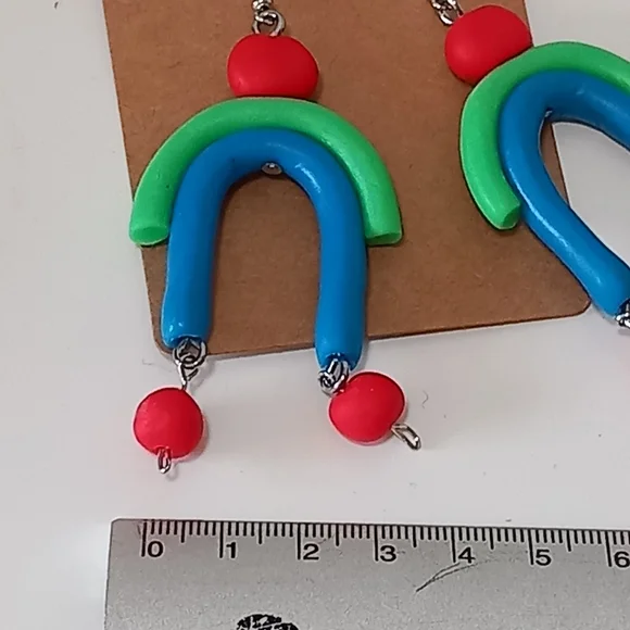 Handmade dangly colourful polymer clay earrings rainbow shape brand new - Picture 4 of 7